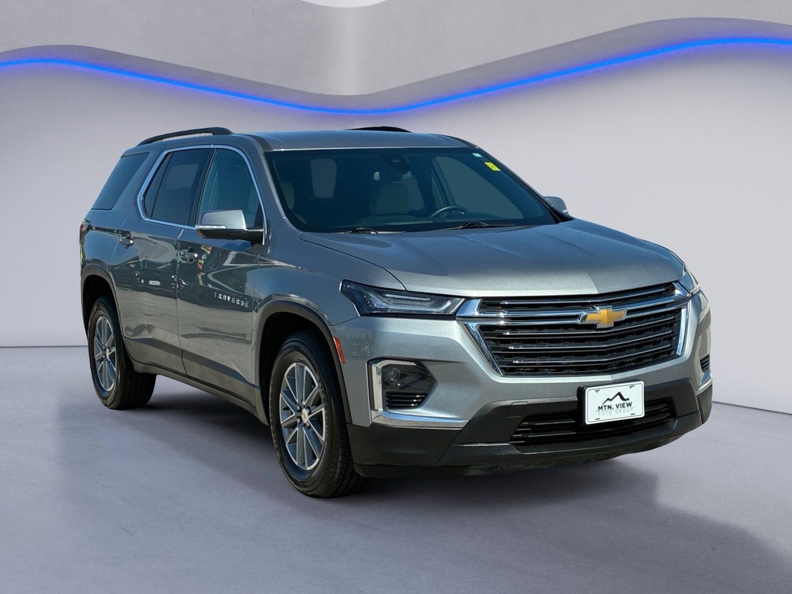 Used 2023 Chevrolet Traverse LT w/ LPO, Cargo Package AWD/4WD image 5