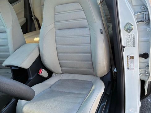 Used 2018 Honda CR-V LX image 17