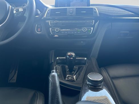 Used 2018 BMW M3 CS RWD image 12