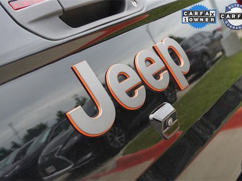 Used 2023 Jeep Gladiator Mojave w/ Trailer Tow Package image 10