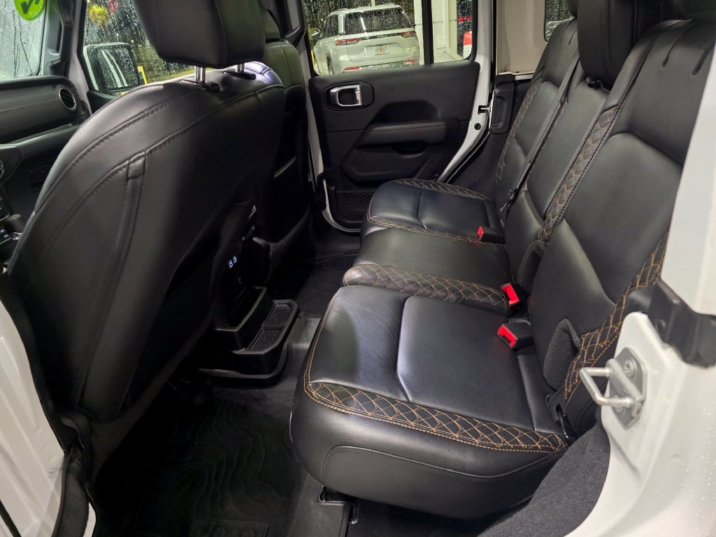 Used 2021 Jeep Wrangler Unlimited Sahara AWD/4WD image 35