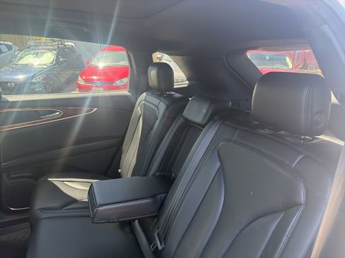 Used 2018 Lincoln MKX Reserve image 20