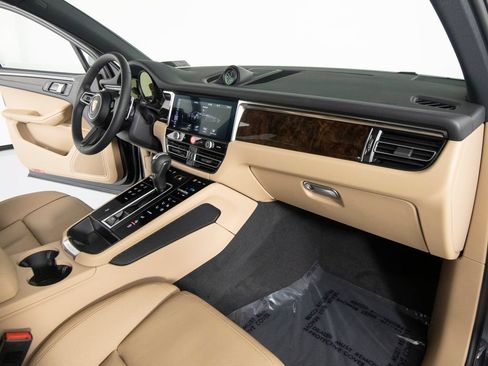 New 2026 Porsche Macan AWD/4WD image 28