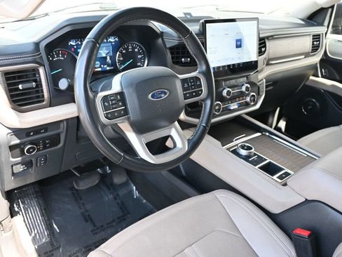 Used 2024 Ford Expedition Max Limited RWD image 11