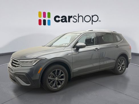 Used 2022 Volkswagen Tiguan SE image 1