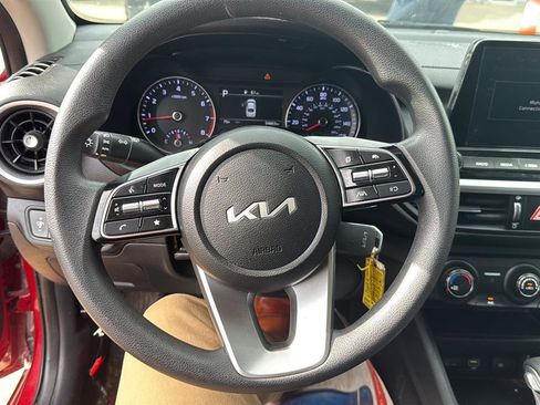 Used 2024 Kia Forte LXS image 4