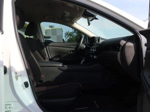 Used 2025 Nissan Sentra S FWD image 25