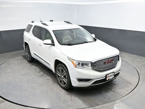 Used 2017 GMC Acadia Denali image 29