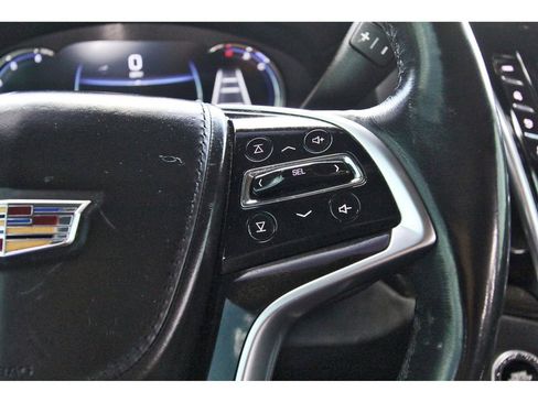 Used 2018 Cadillac Escalade ESV Platinum AWD/4WD image 17