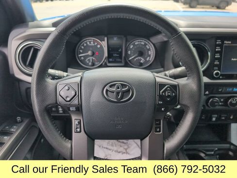 Certified 2020 Toyota Tacoma TRD Off-Road w/ TRD Premium Off Road Package AWD/4WD image 18