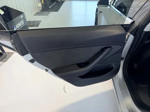 Used 2018 Tesla Model 3 Performance AWD/4WD image 17