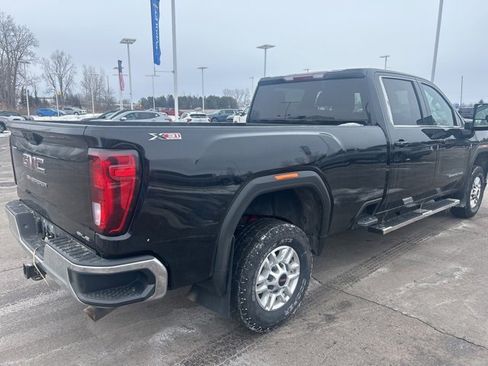 Used 2020 GMC Sierra 2500 SLE w/ SLE Value Package; image 5