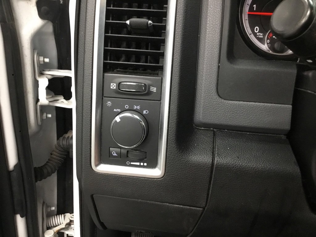 Used 2015 RAM 2500 SLT AWD/4WD image 12