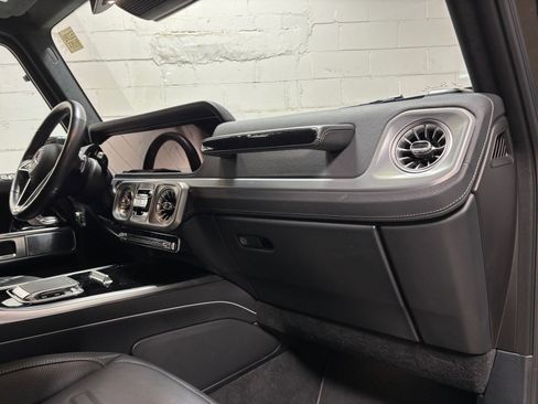 Used 2025 Mercedes-Benz G 550 image 30