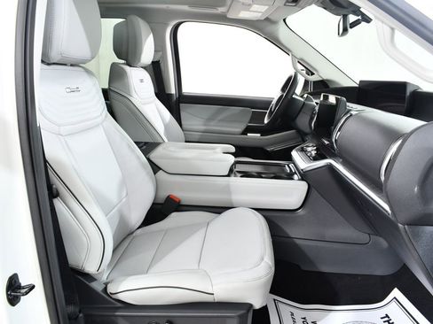 New 2026 Ford Expedition Max Platinum w/ Platinum Ultimate Package AWD/4WD image 10
