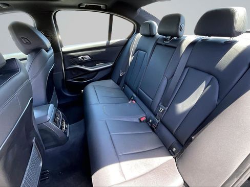 Used 2019 BMW 330i Sedan w/ Convenience Package RWD image 26