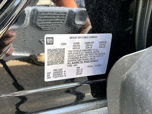 Used 2025 Buick Encore GX Preferred AWD/4WD image 3
