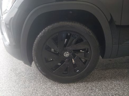 New 2026 Volkswagen Atlas SE AWD/4WD image 8