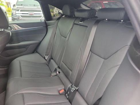 Used 2024 BMW i4 eDrive40 RWD image 15