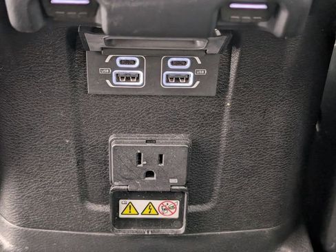 Used 2022 Jeep Wrangler Unlimited Sahara w/ Cold Weather Group image 25