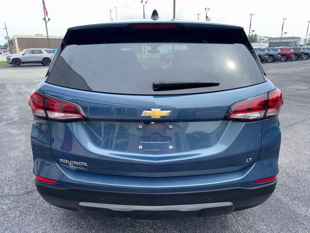 Used 2024 Chevrolet Equinox LT FWD image 4