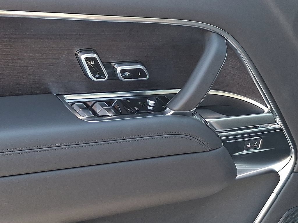 New 2026 Land Rover Range Rover SE AWD/4WD image 8