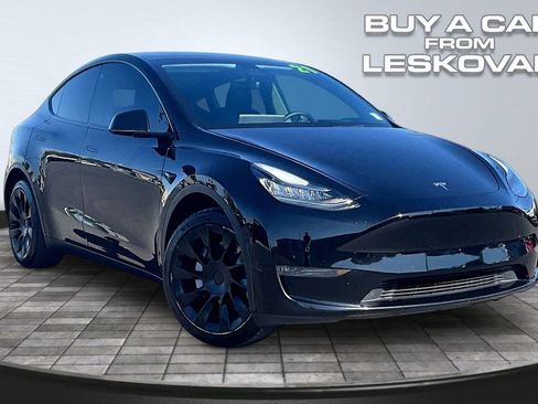 Used 2021 Tesla Model Y Long Range AWD/4WD image 1