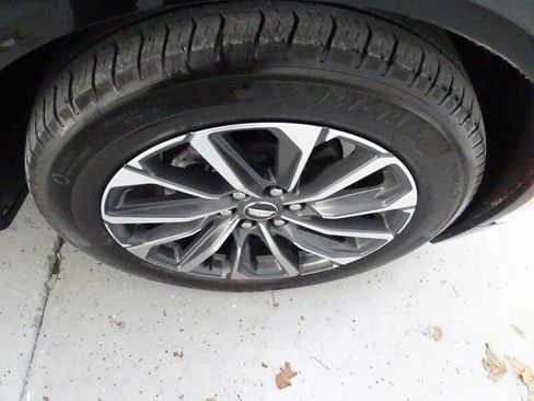 Certified 2024 Cadillac Lyriq Sport image 27