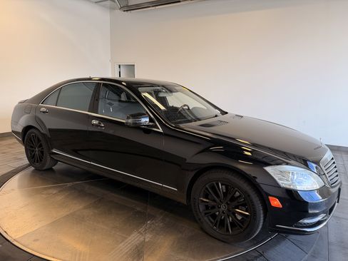 Used 2012 Mercedes-Benz S 550 4MATIC image 3