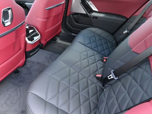 New 2026 BMW 740i image 12