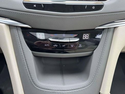Used 2023 Cadillac XT5 Premium Luxury w/ LPO, Floor Liner Package AWD/4WD image 30