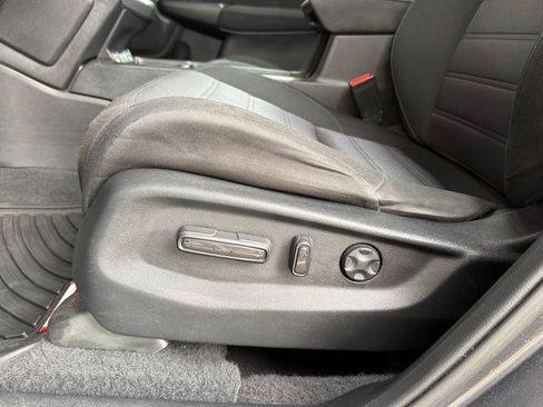 Used 2022 Honda CR-V EX image 13
