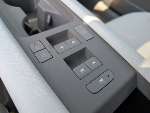 New 2025 Hyundai Ioniq 6 Limited image 28