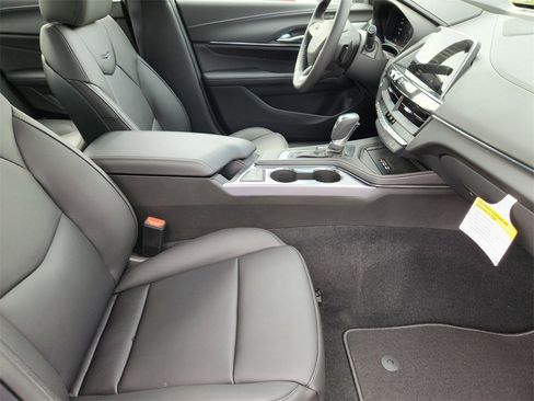New 2025 Cadillac CT4 Premium Luxury image 8
