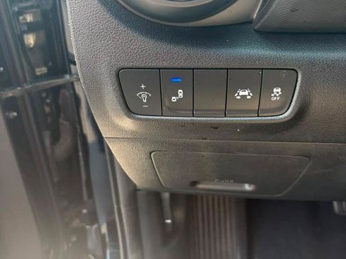 Used 2021 Hyundai Kona SEL Plus AWD/4WD image 12