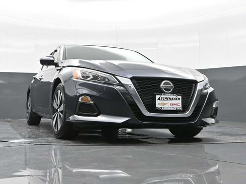 Used 2022 Nissan Altima 2.5 SV image 29