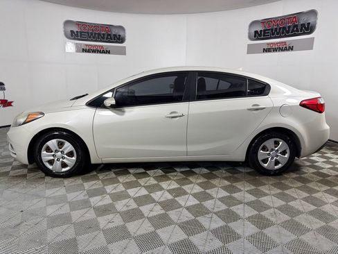 Used 2015 Kia Forte LX FWD image 6