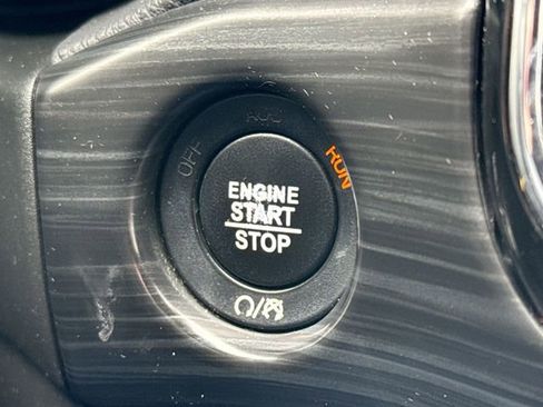 Used 2020 Jeep Grand Cherokee Altitude image 35