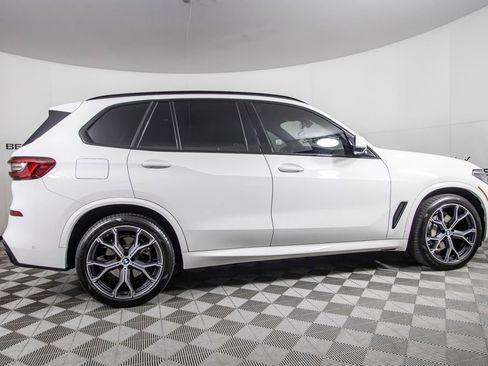 Used 2021 BMW X5 xDrive40i w/ M Sport Package AWD/4WD image 5