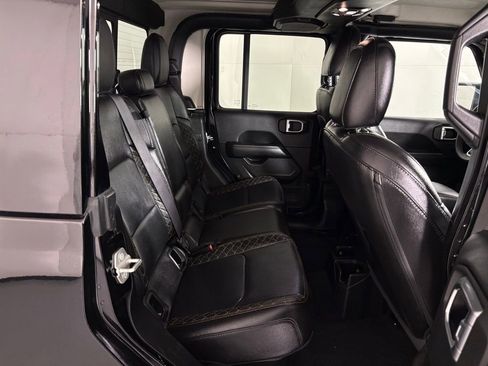 Used 2023 Jeep Gladiator Overland image 39