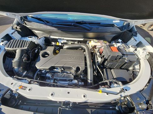 New 2026 Chevrolet Equinox LT w/ Convenience Package II image 11