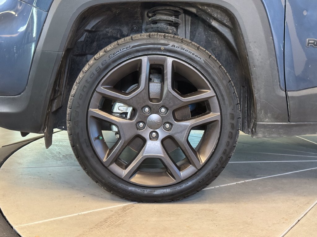 Used 2021 Jeep Renegade Latitude AWD/4WD image 25