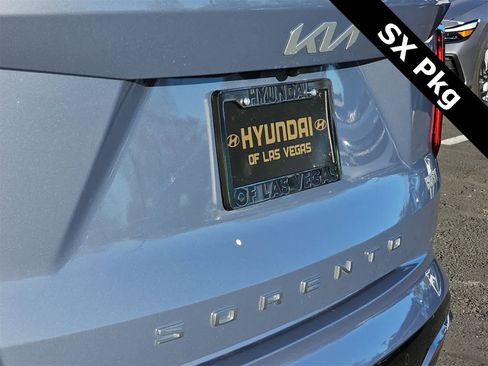 Used 2022 Kia Sorento SX image 11