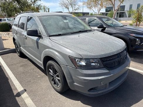Used 2020 Dodge Journey SE w/ Blacktop Package FWD image 1