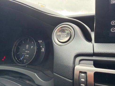 Used 2022 Lexus IS 350 F Sport RWD image 36