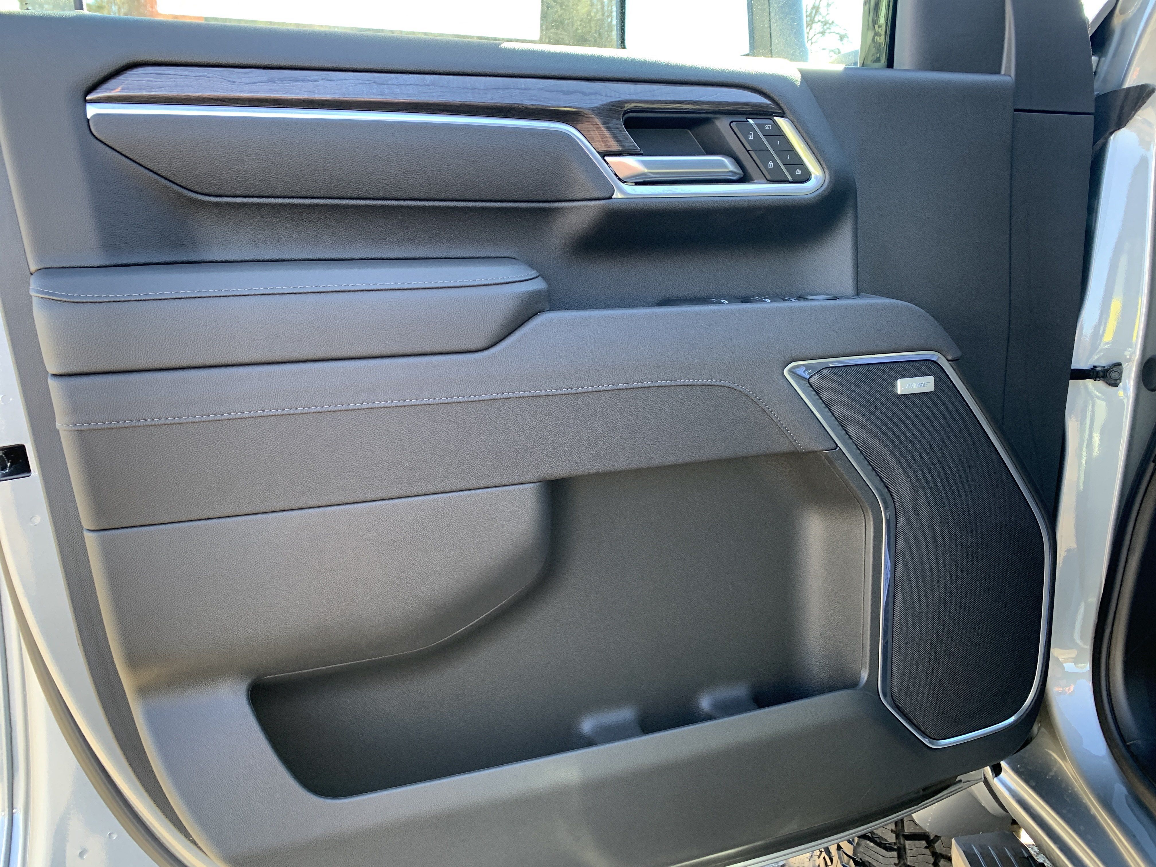 New 2025 Chevrolet Silverado 2500 LTZ w/ LTZ Premium Package AWD/4WD image 11