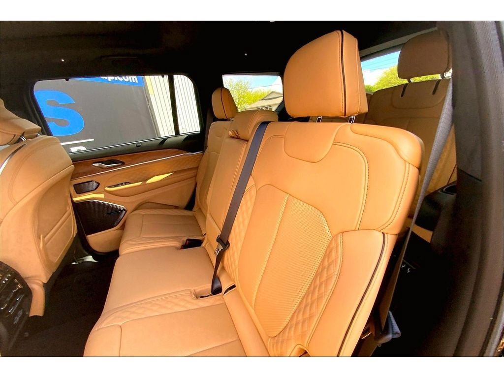 Used 2025 Jeep Grand Cherokee L Summit AWD/4WD image 28