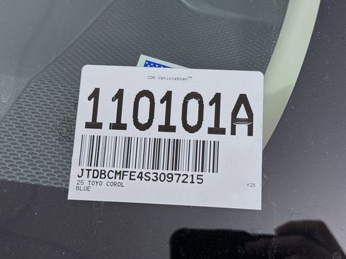 Certified 2025 Toyota Corolla LE image 31