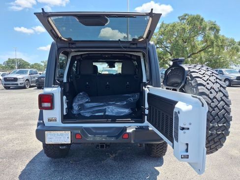 New 2025 Jeep Wrangler Unlimited Sport AWD/4WD image 17