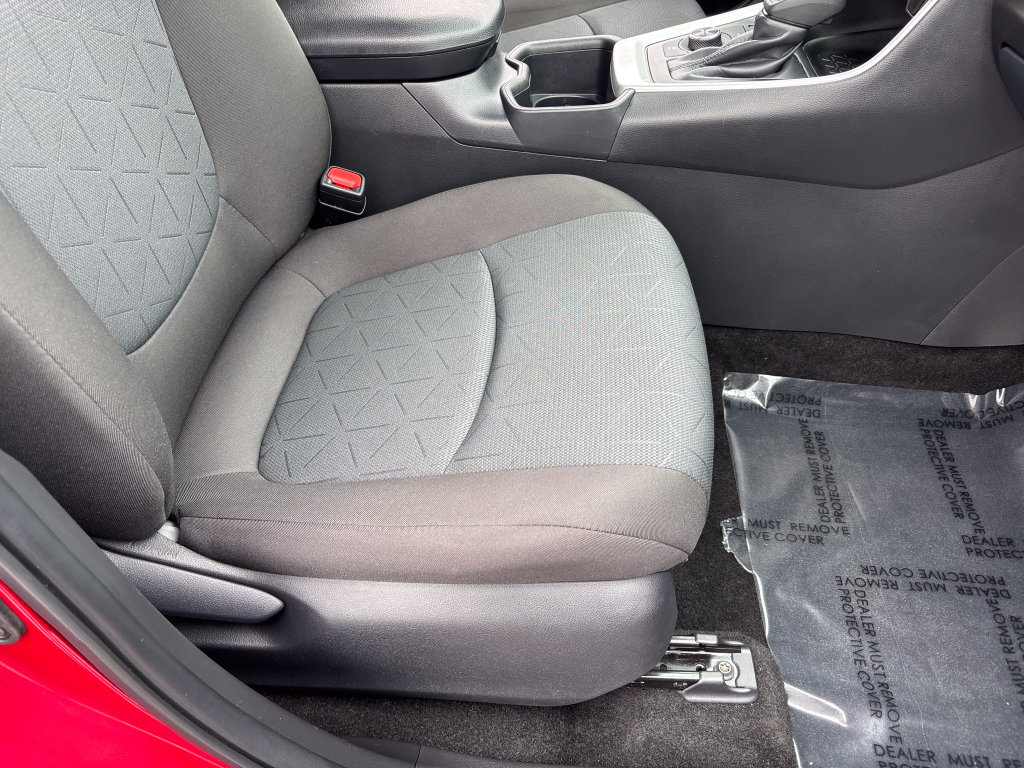 Certified 2025 Toyota RAV4 XLE AWD/4WD image 37